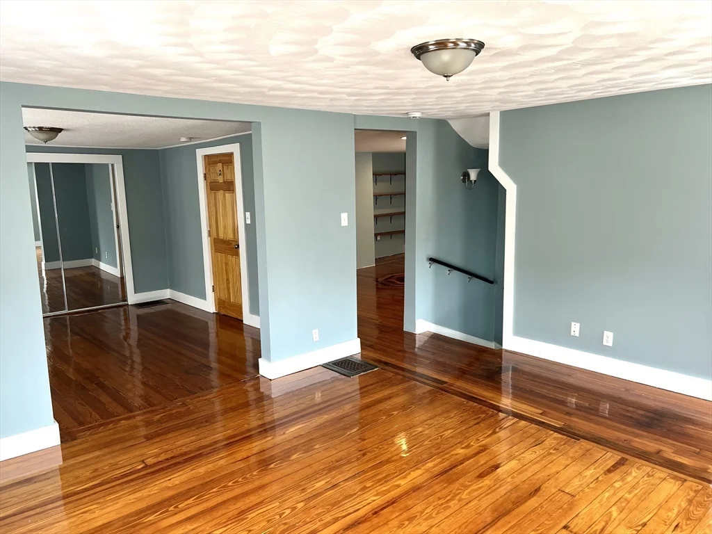 20 Beacon St, Winthrop