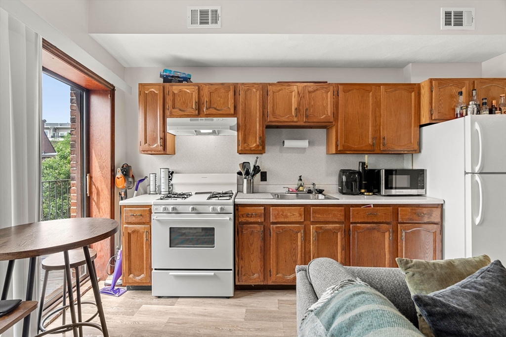 141 Emerson St, South Boston