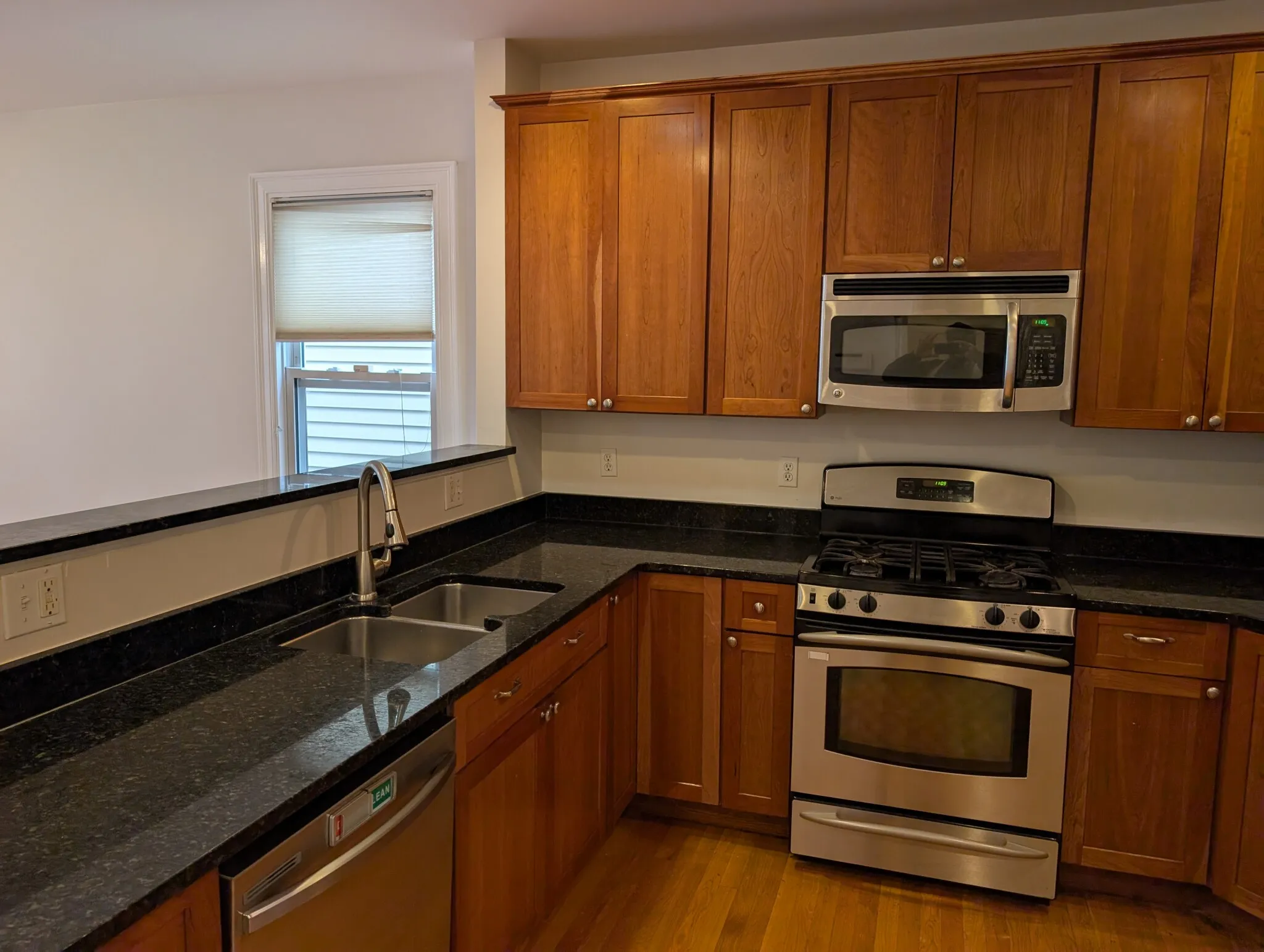 40 Prince St, Cambridgeport