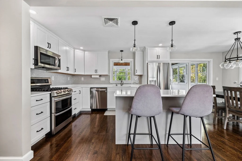 193 Bonham Rd, Dedham