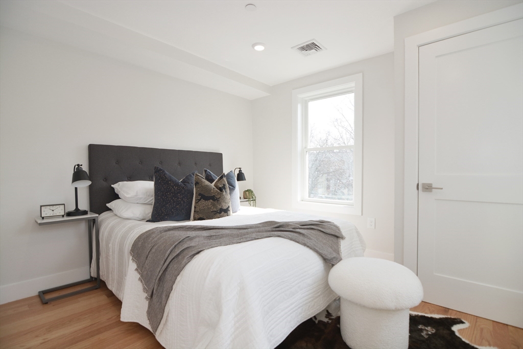 23 Bennington St, East Boston