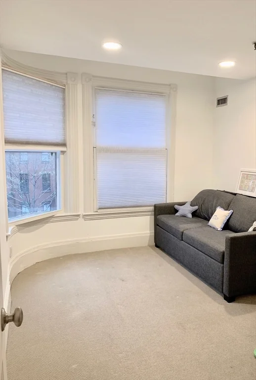 492 Massachusetts Ave, South End