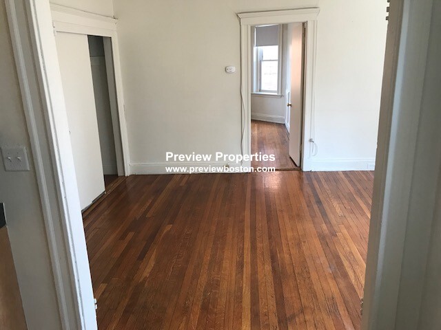 1163 Boylston St, Fenway