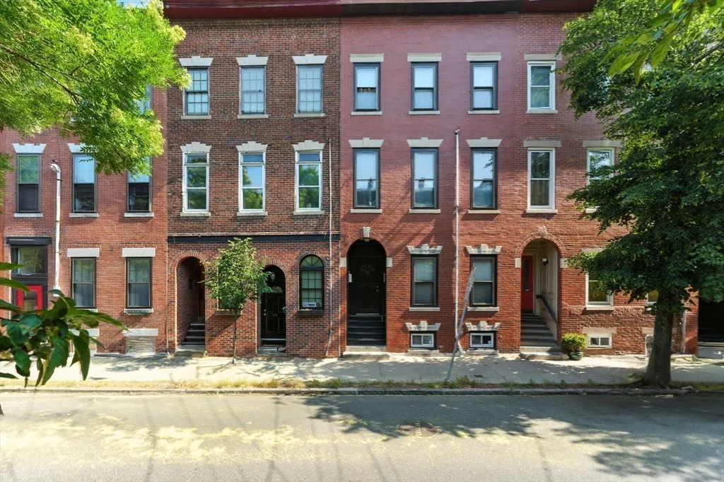 19 Medford St, Chelsea