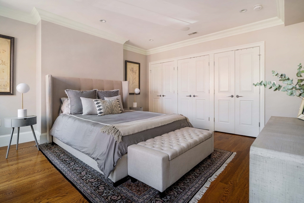 462 Shawmut, South End