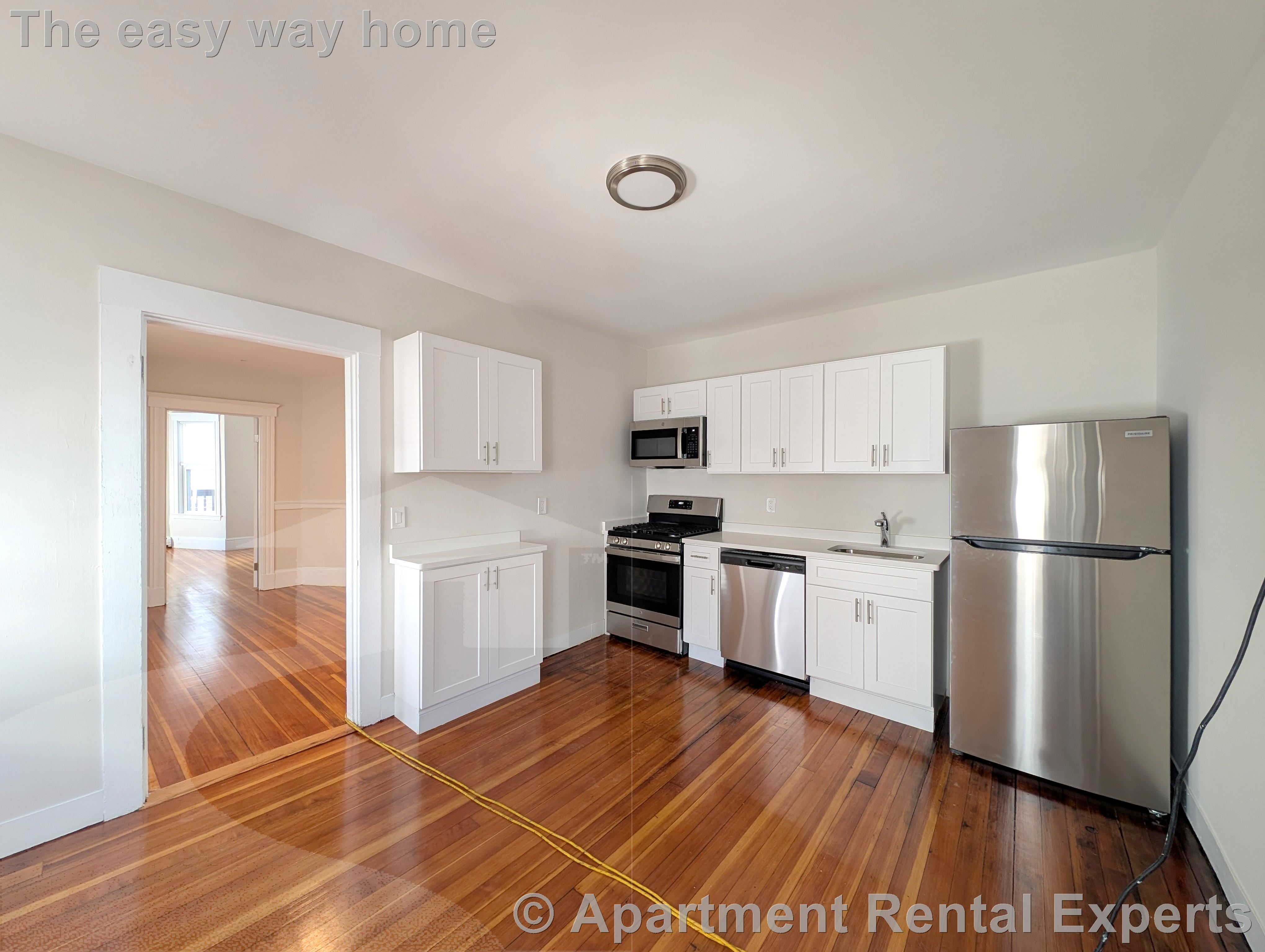 16R Warren Ave, Union Square