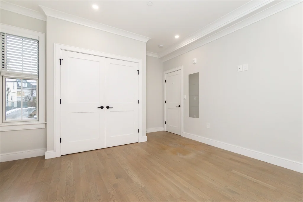 12 Reedsdale St, Allston