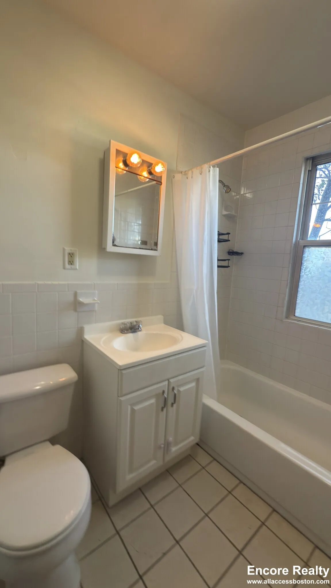 155 Summer St, Spring Hill