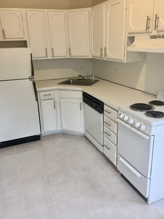 145 Arlington St, Back Bay