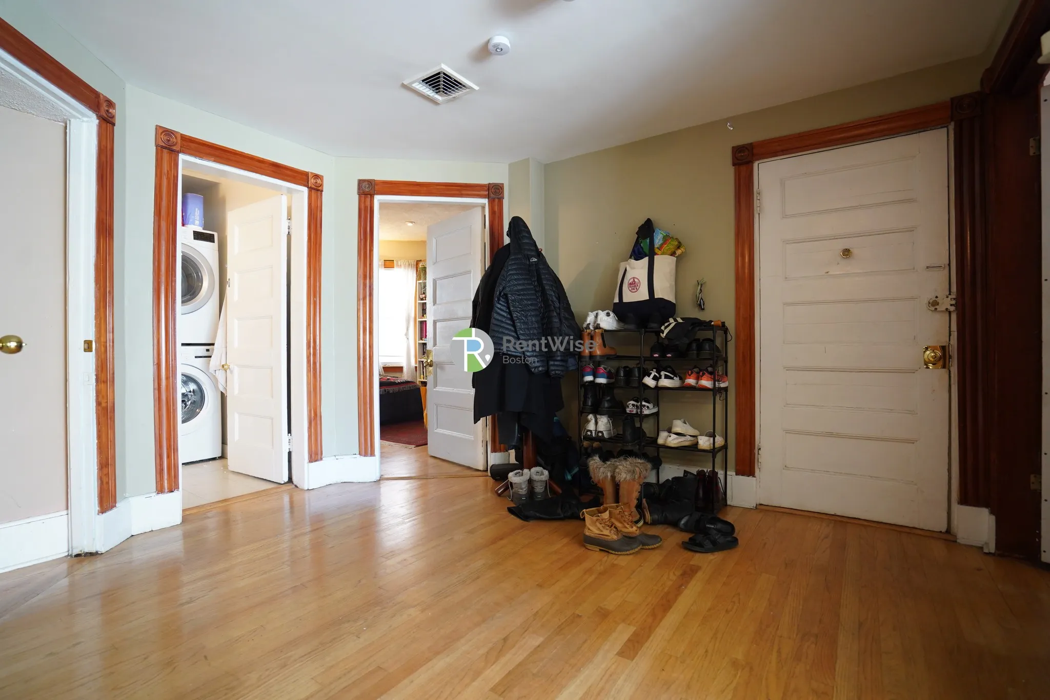 11 Vernon St, Coolidge Corner
