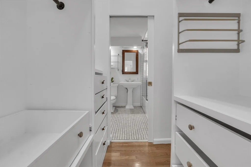 17 Cazenove St, South End