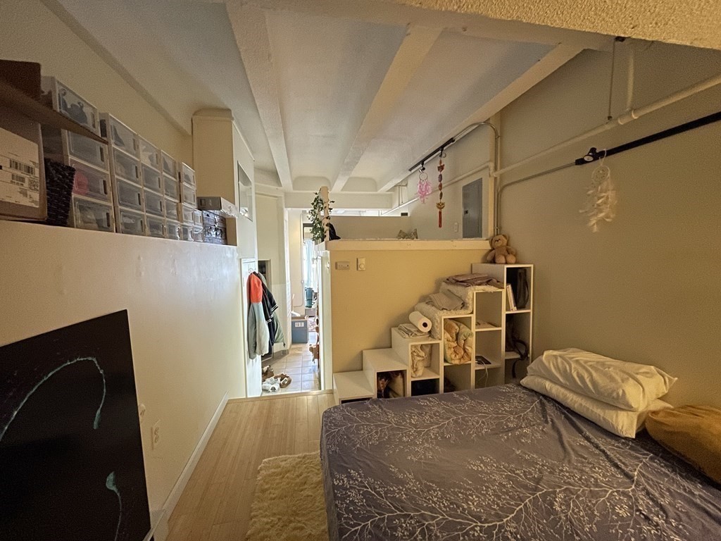 12 Stoneholm St, Fenway