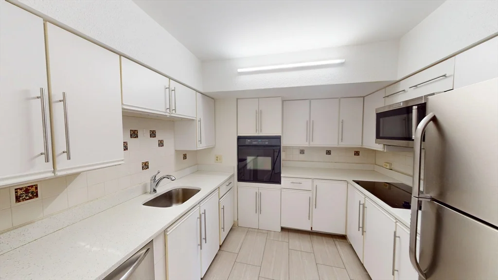 1731 Beacon St, Brookline