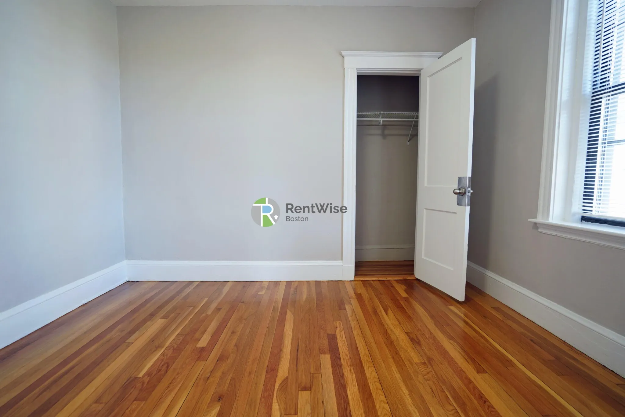 292 Harvard St, Mid-Cambridge