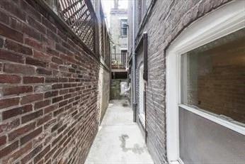 26 Irving St, Beacon Hill