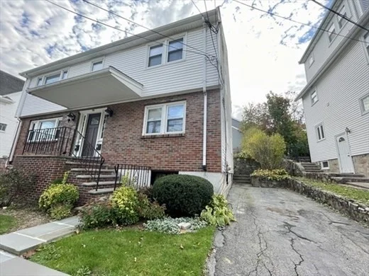 59 Desoto Rd, West Roxbury