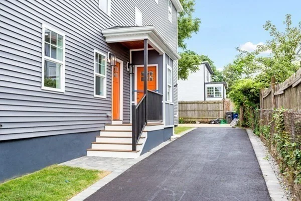 10 Brook St, East Somerville