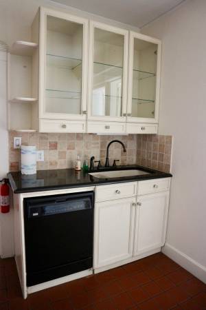 3 bed, 1 bath apartment for rent at 15 Beelvista Rd Unit 3, Brighton — photo 12 of 18