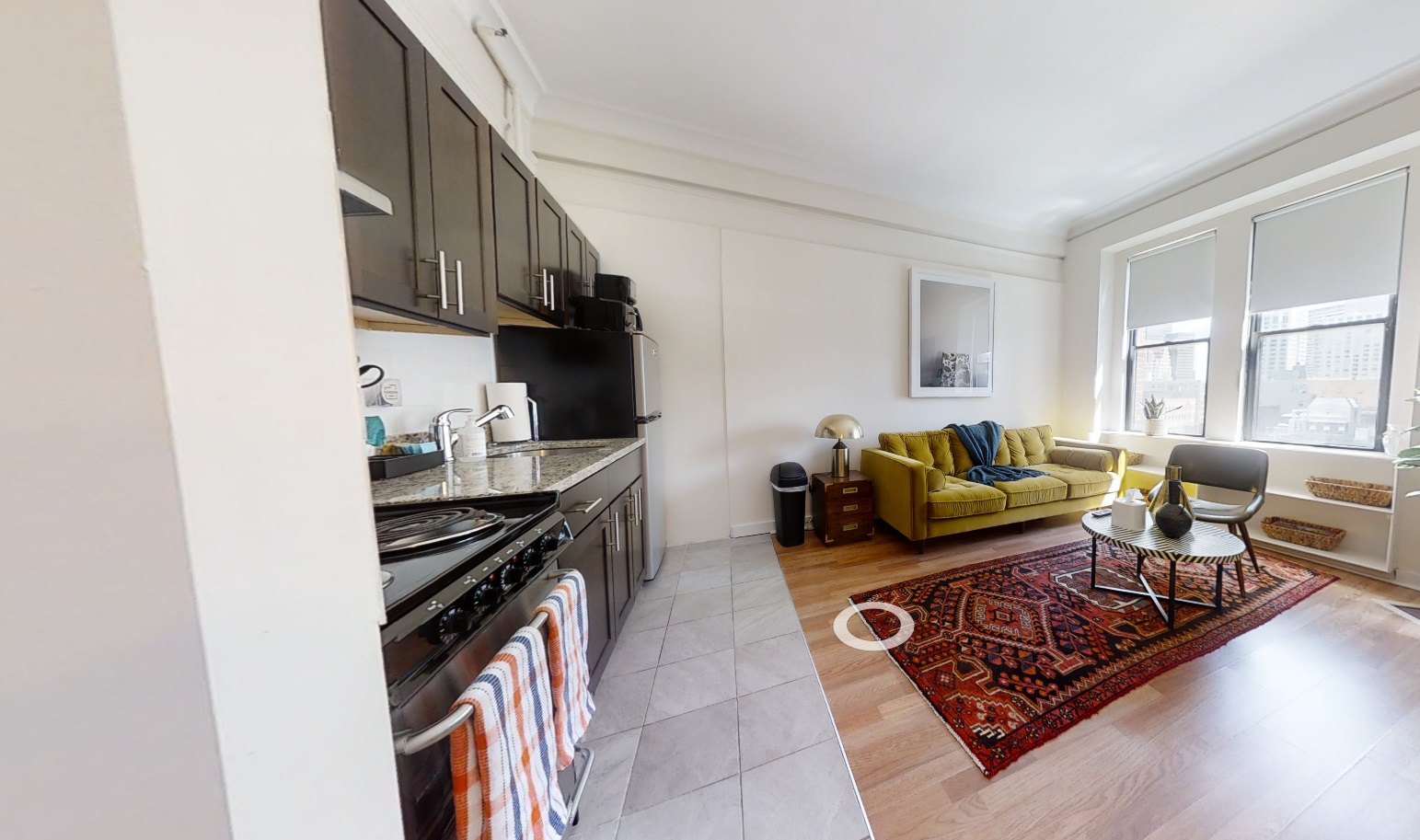 Studio bed, 1 bath apartment for rent at 62 Boylston St Unit 1, Back Bay — photo 2 of 11