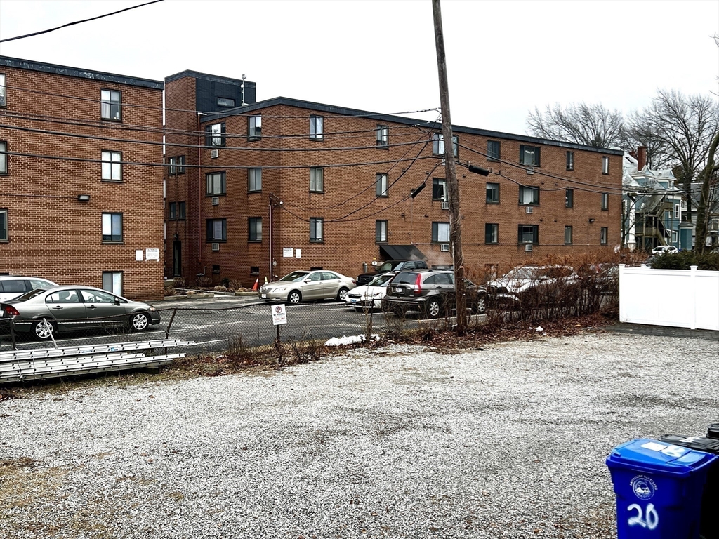 18 Winslow Rd, Coolidge Corner