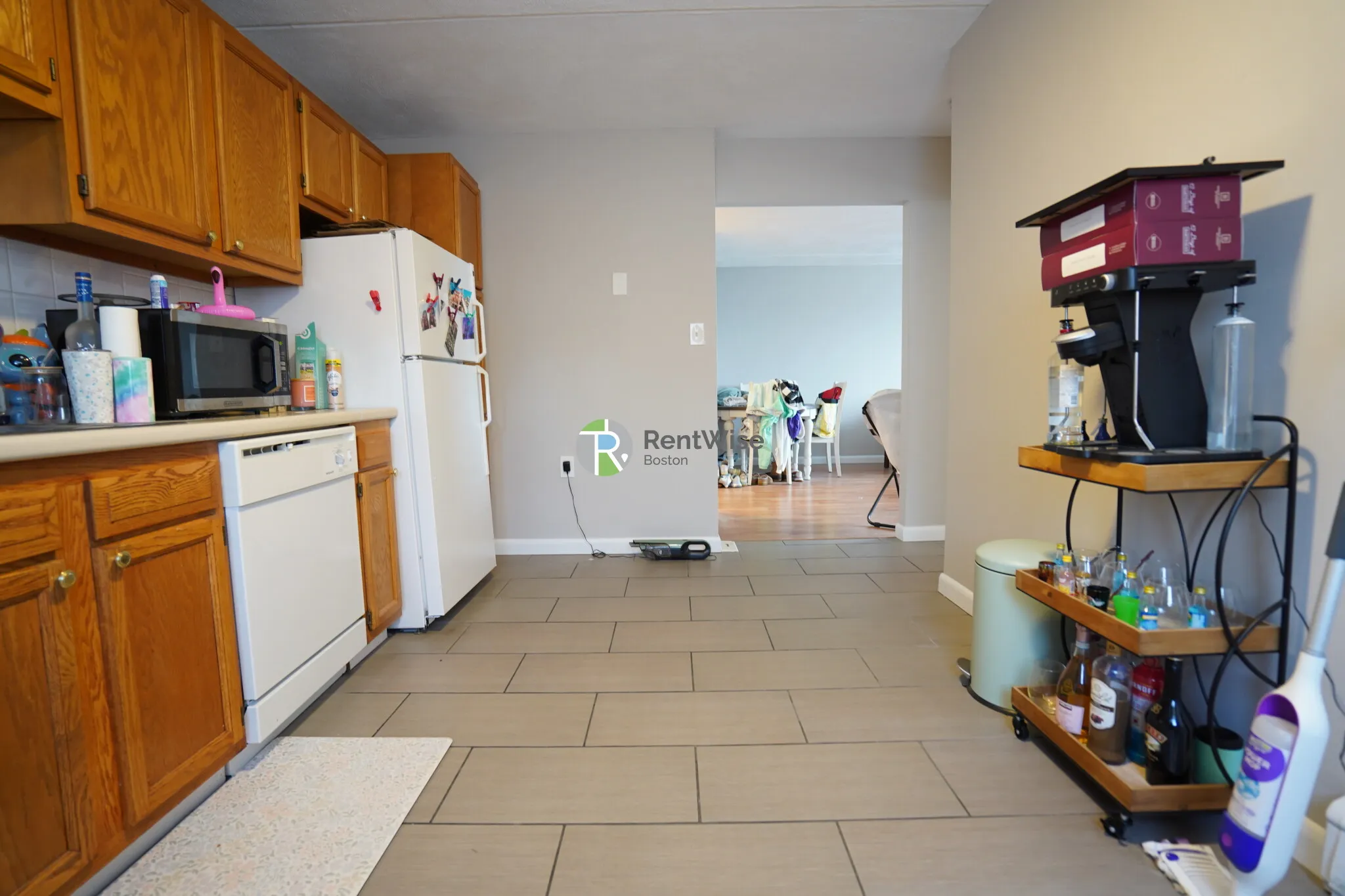 12 Cottage Ct, Nonantum