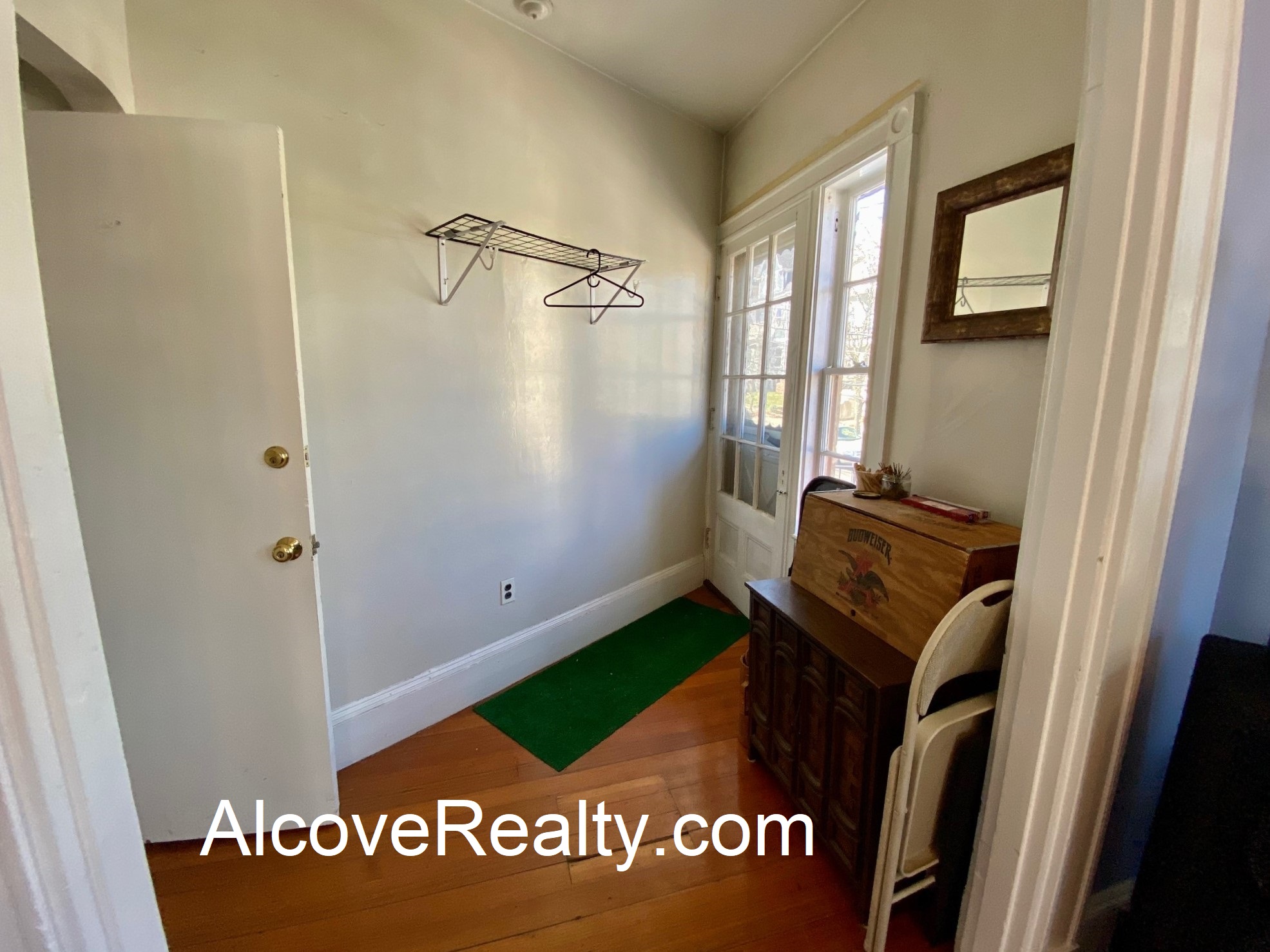 95 Belmont St, Powder House Square