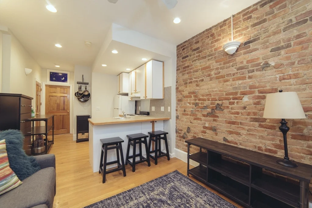 33 Irving, Beacon Hill