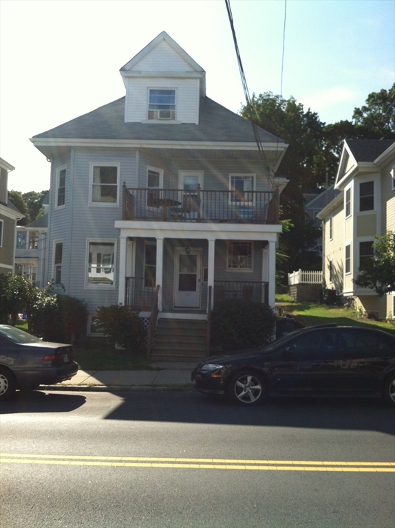 129 Brooks St, Oak Square