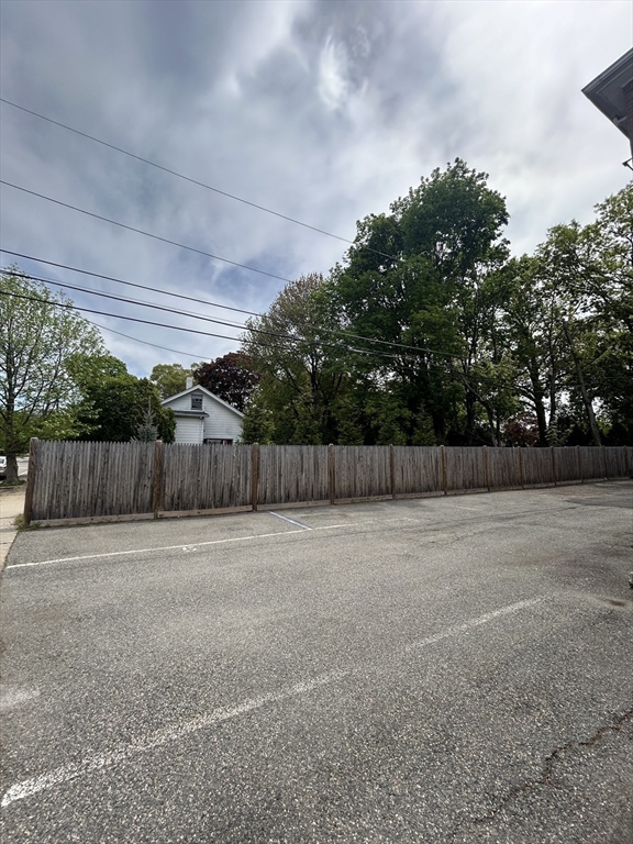 777 Lagrange St, West Roxbury