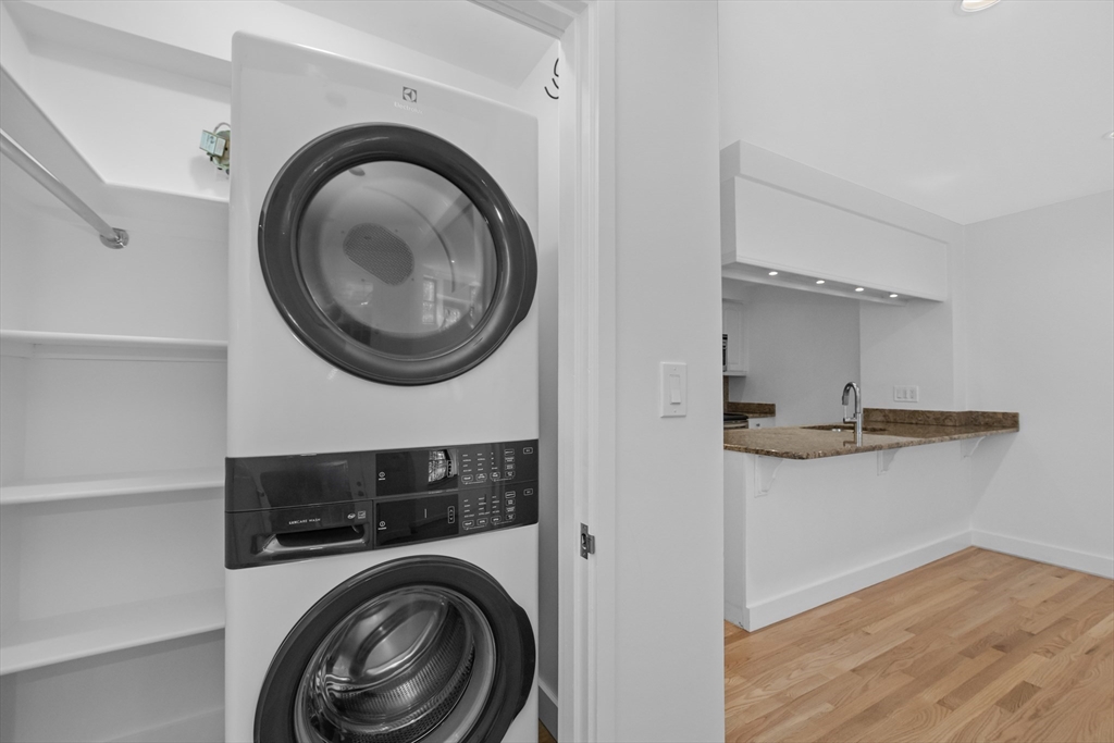 131 Warren Ave, South End