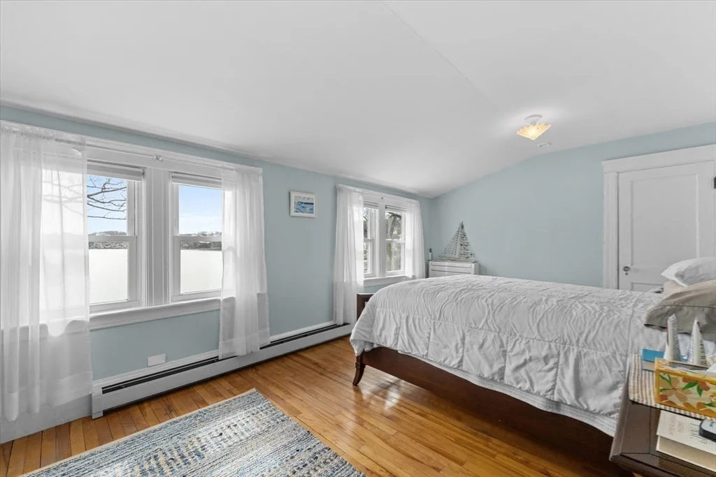 6 Davis Way, Worcester