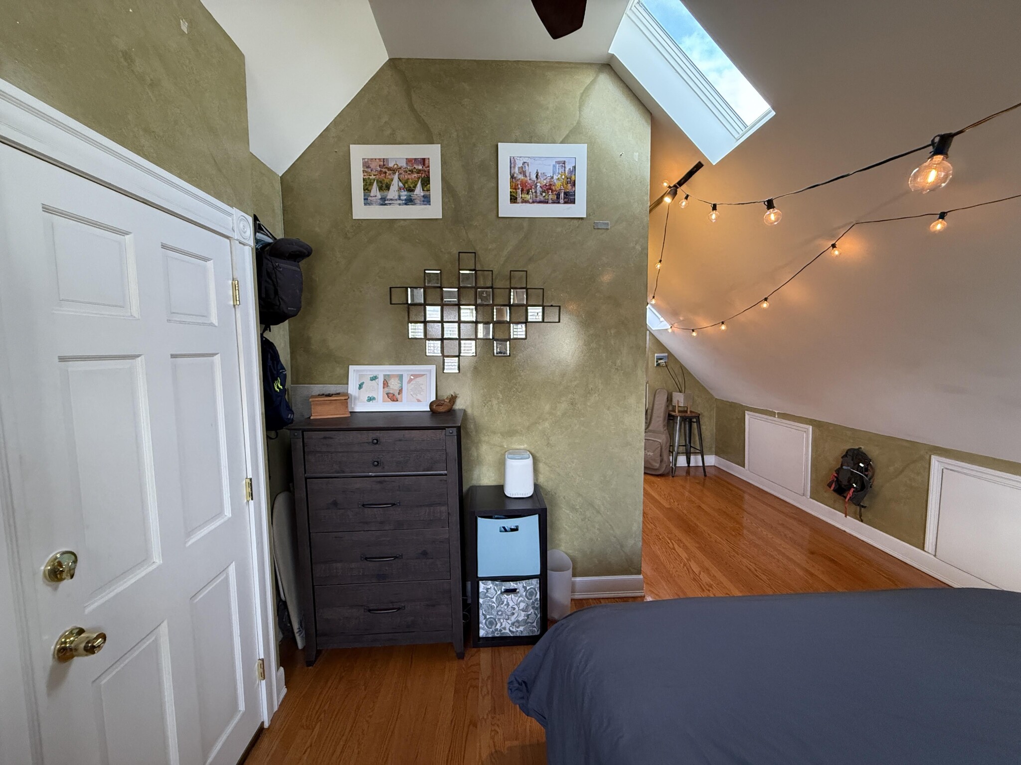 24 Ellington Rd, Powder House Square