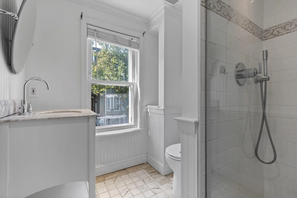 256 W 3rd St, South Boston