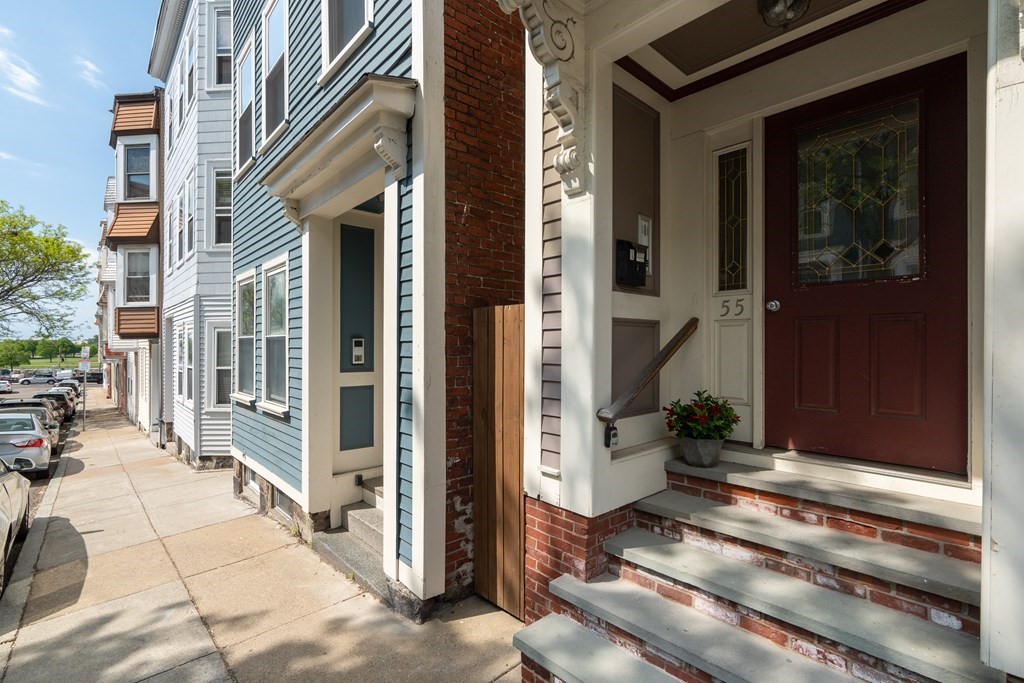 55 Gates St, South Boston