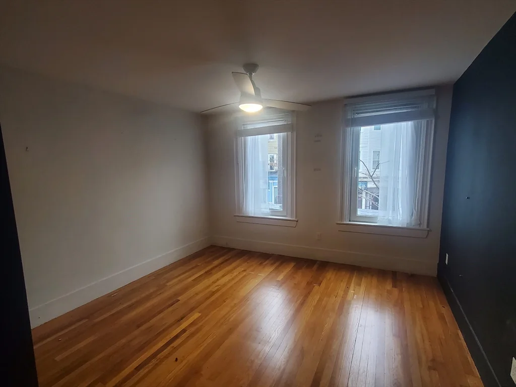 866 Dorchester Ave, Dorchester