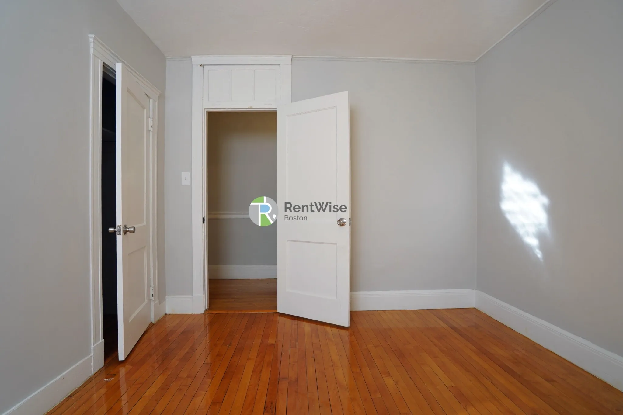 90 Cypress St, Emerson Gardens