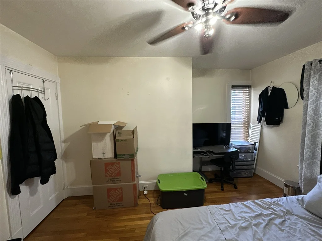 158 Neponset Ave, Dorchester