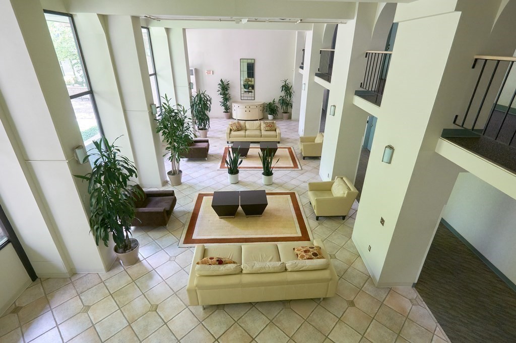 1731 Beacon, Beaconsfield