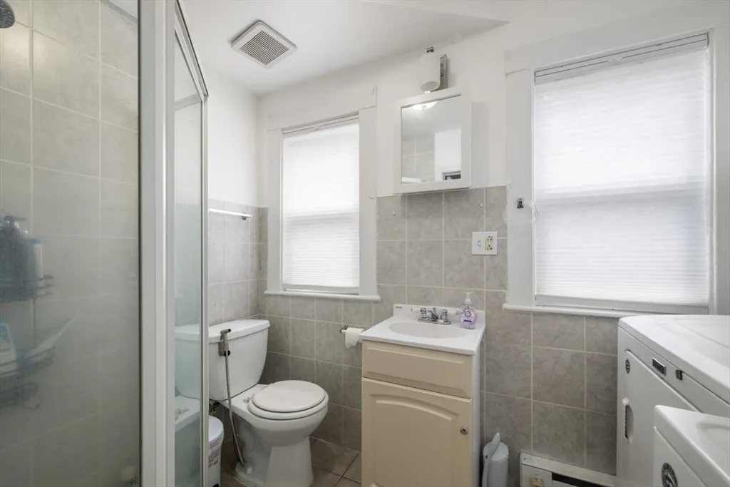 18 Claymoss Rd, Brighton