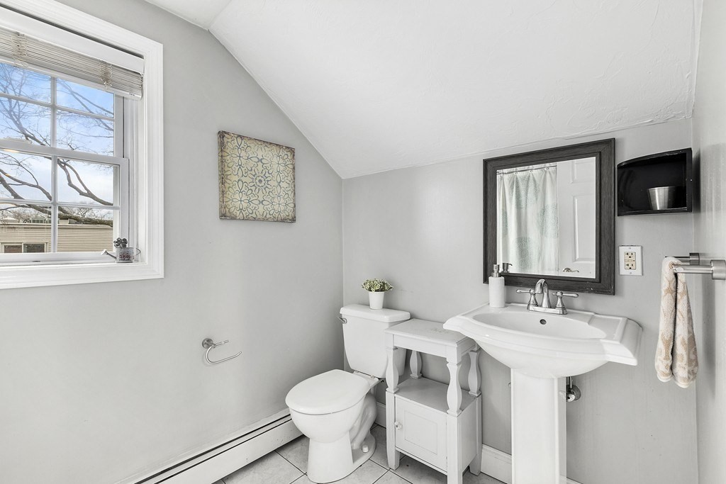 21 Vinton St, South Boston