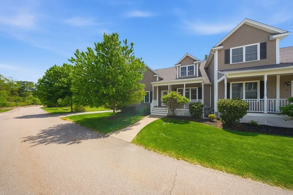 2 Williamsburg Way, Medway