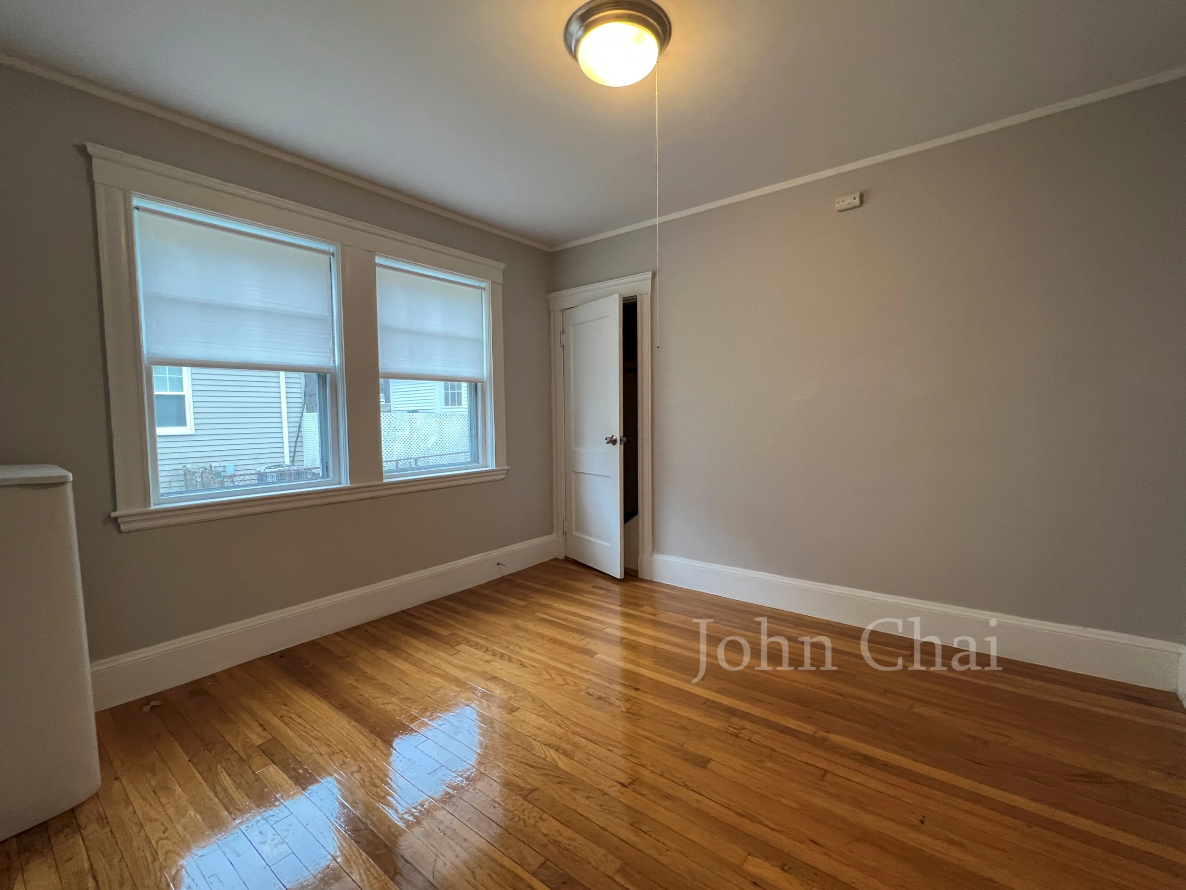 136 Arlington St, Oak Square