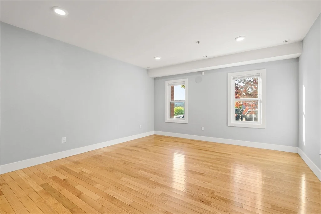 157 Hancock St, Quincy
