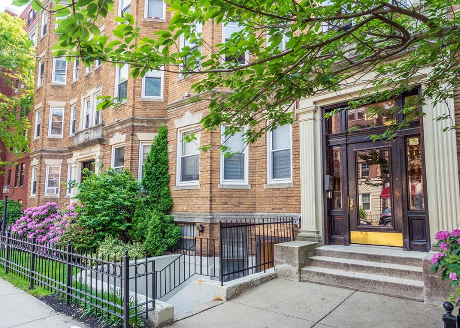 120 Peterborough St, Boston