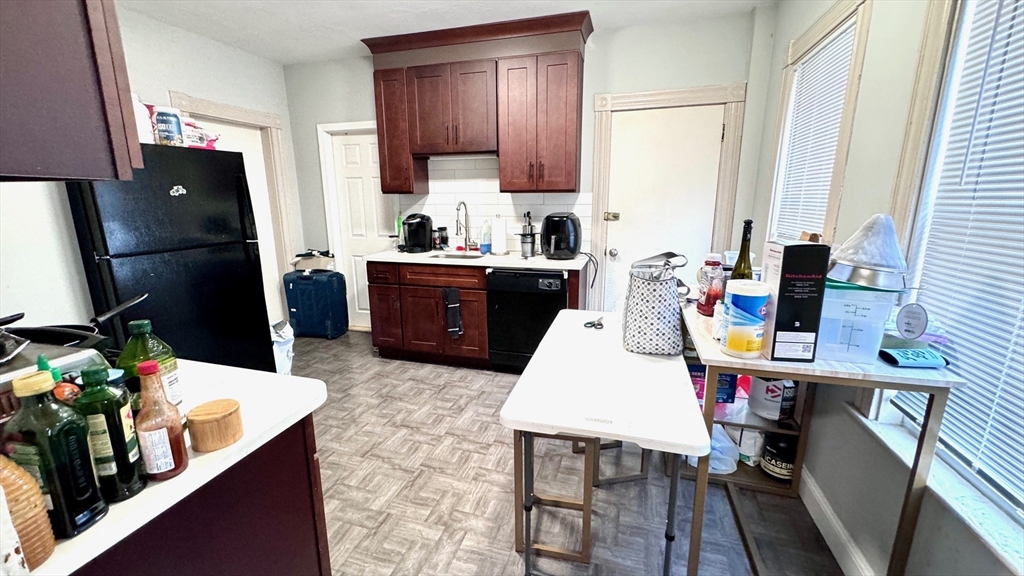 76 Antwerp St, Brighton