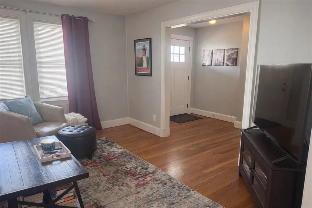 76 Prospect St, Watertown