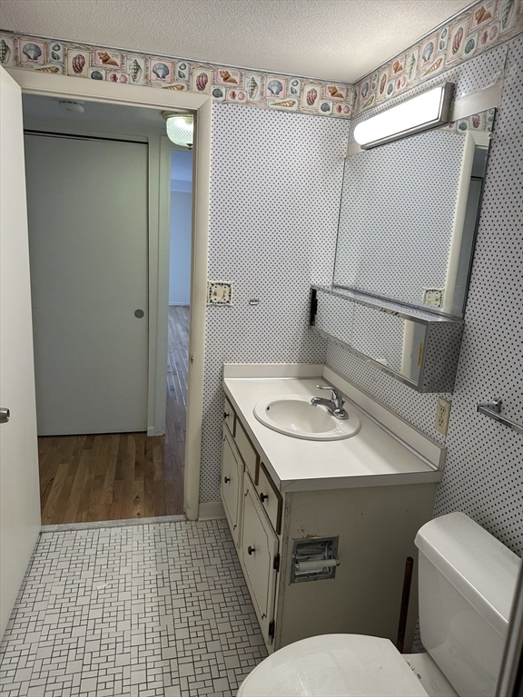 402 Paradise Rd, Swampscott