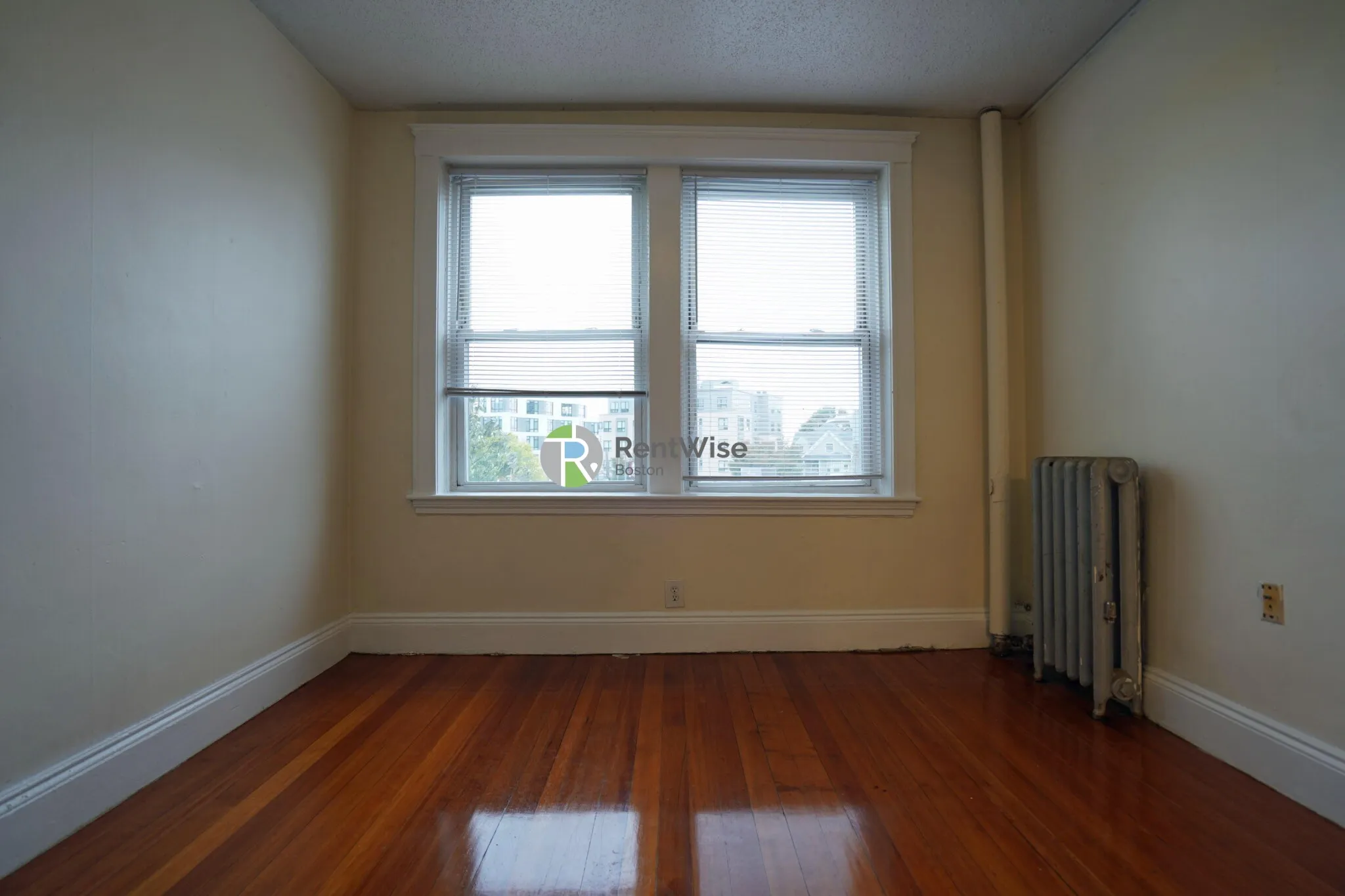 518 Cambridge St, Allston