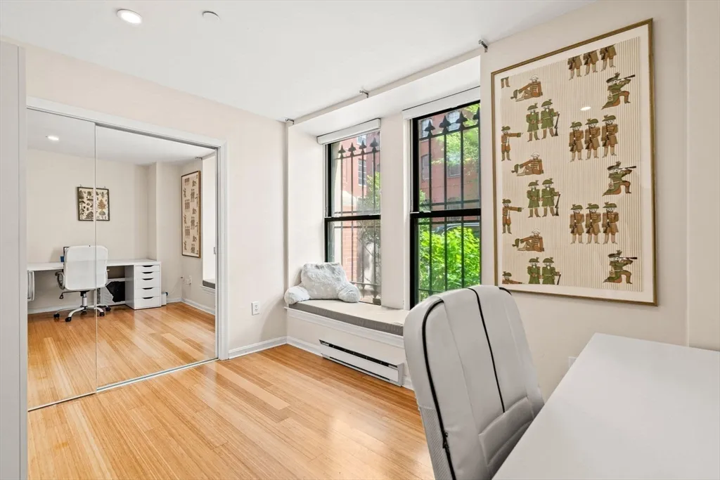 2 Clarendon St, South End