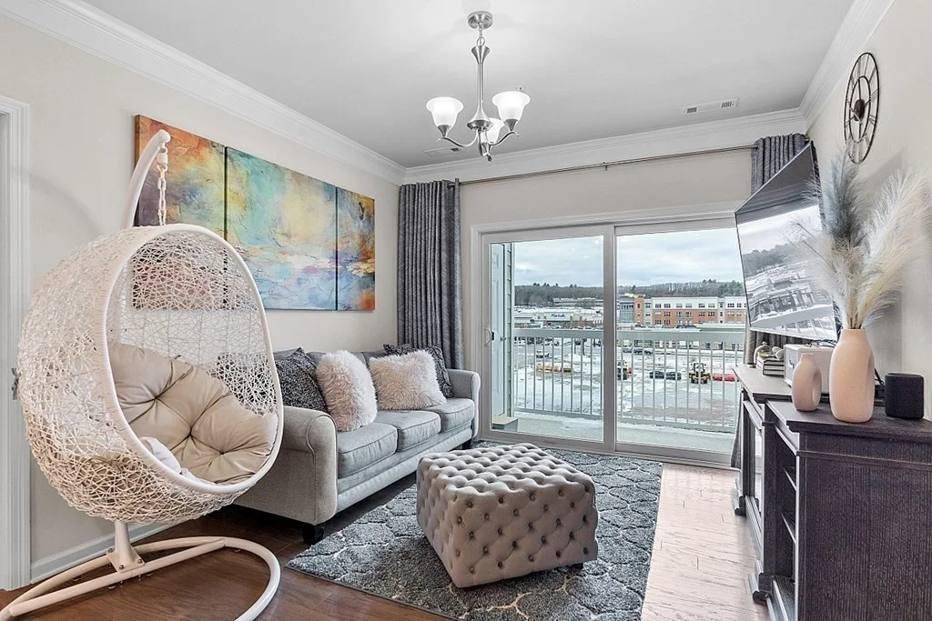 120 University Ave, Westwood